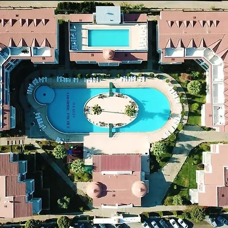 Akbuek Palace