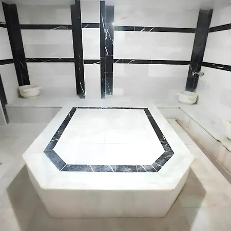 Akbuek Palace Apartment *