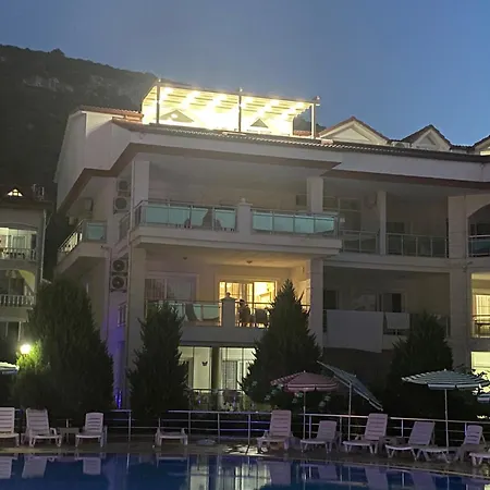 Akbuek Palace Apartment *
